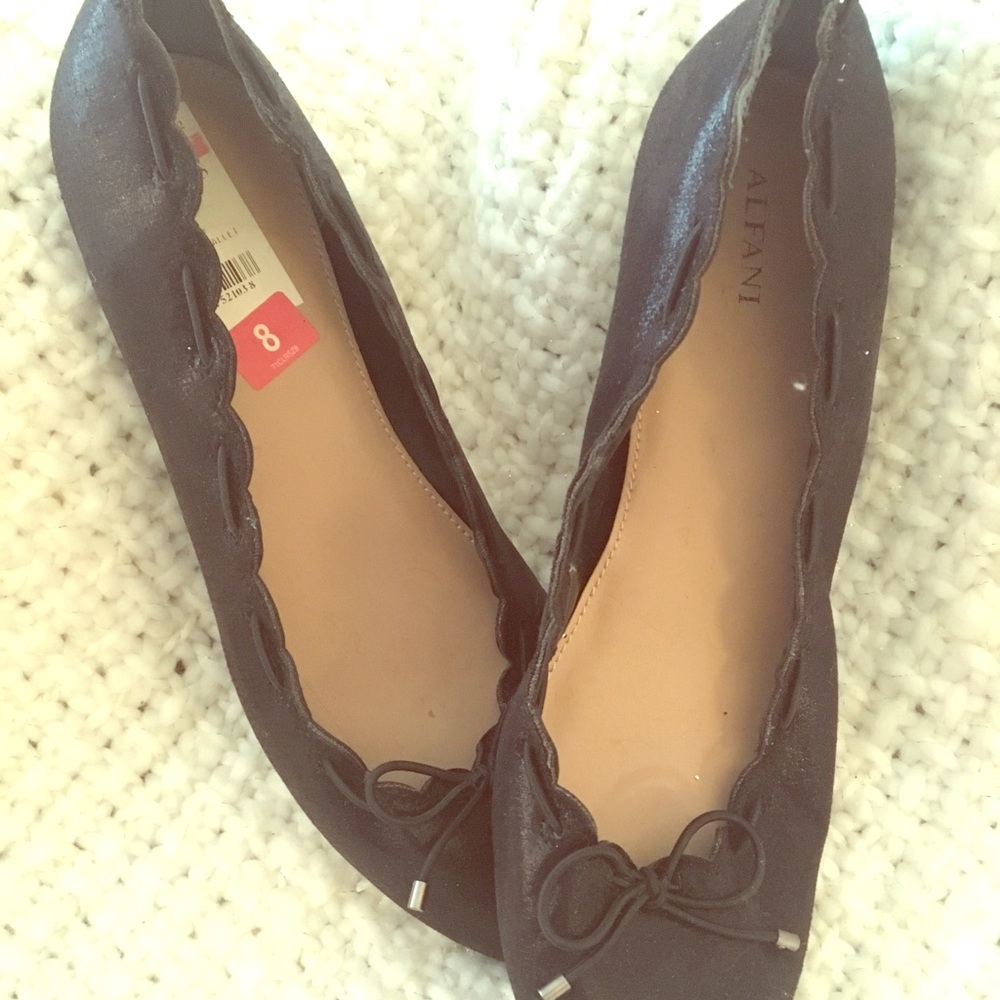 Alfani size 8 Black Ballet Flats